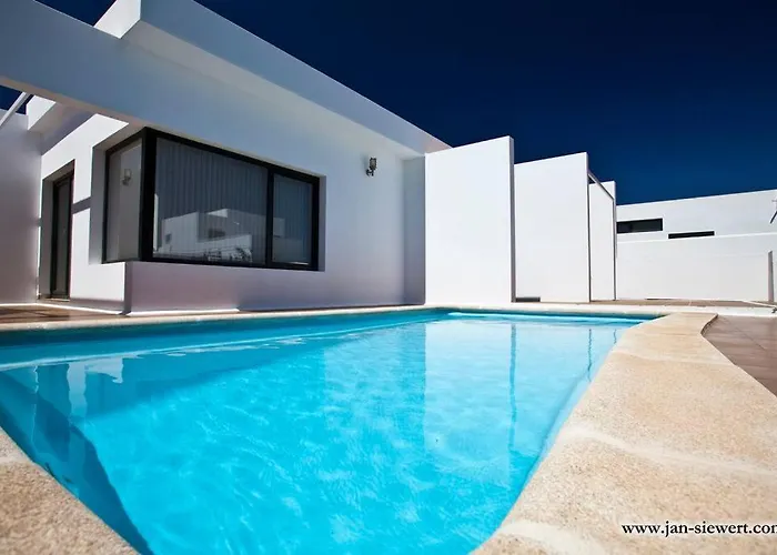 Andy Lanzarote Villa *