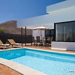 Andy Lanzarote 雅伊萨