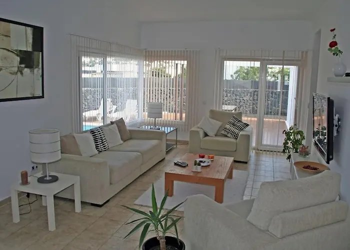 Andy Lanzarote * יאיזה